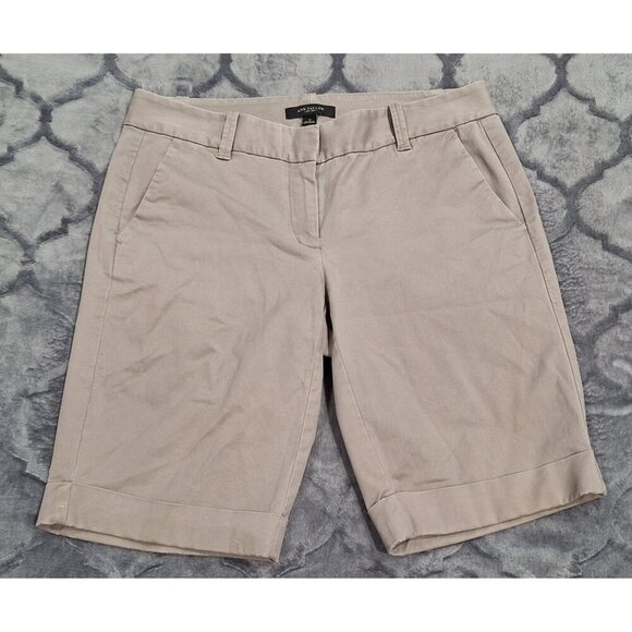 EUC Ann Taylor Womens Beige Bermuda Shorts Size 2 - Picture 1 of 4